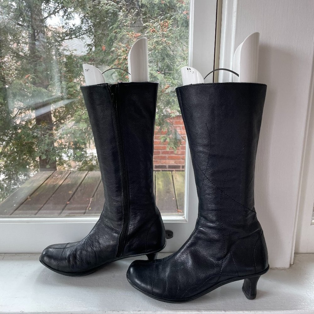 Gentle Souls by Kenneth Cole Women's Premium Elegant Leather Boots Size 37.5,